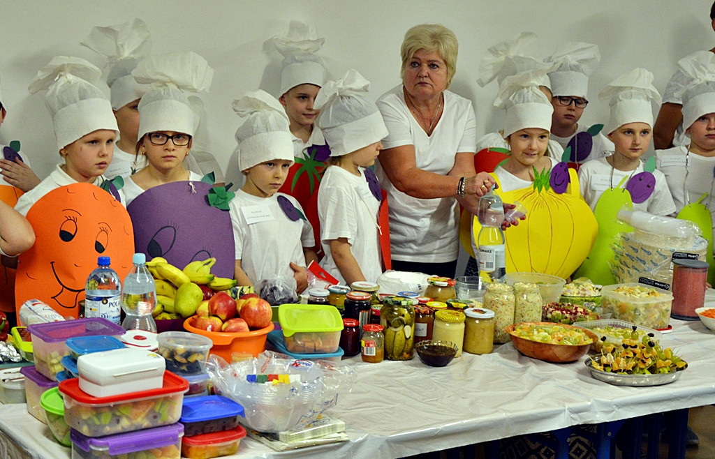 Mają tę moc! Śniadaniowa akcja dla dzieci w ,,małej dwójce? [FOTO]