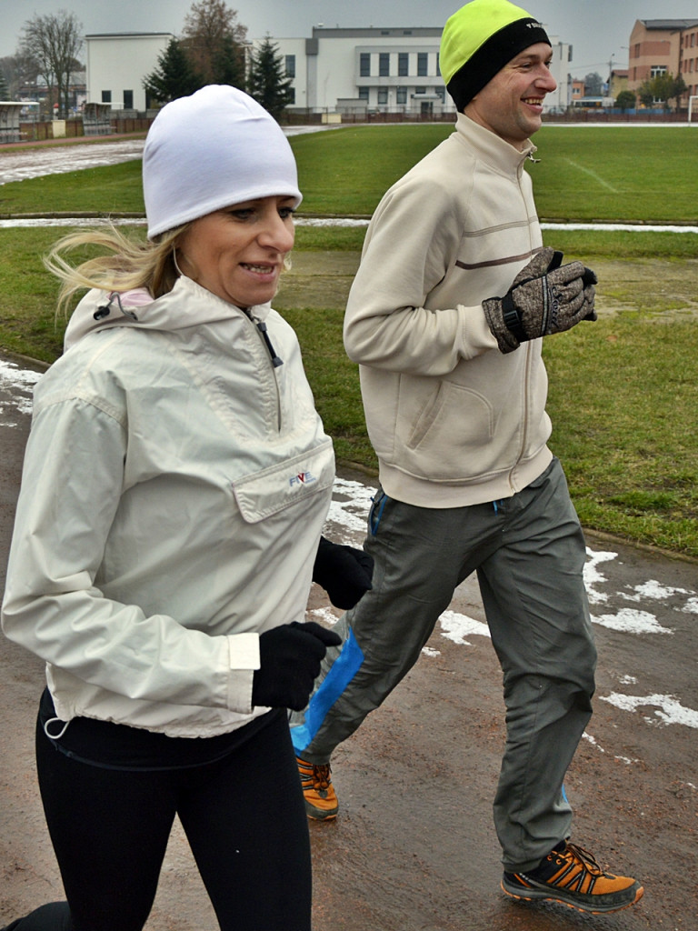 Dnia 11.11. wystartowali o godzinie 11:11 na trasę liczącą 11,11 km [FOTO]