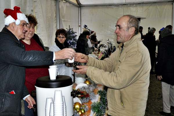 Wigilijne spotkanie przy płomieniu z Betlejem [FOTO]