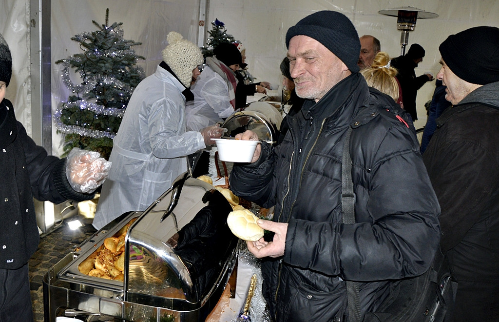 Wigilijne spotkanie przy płomieniu z Betlejem [FOTO]