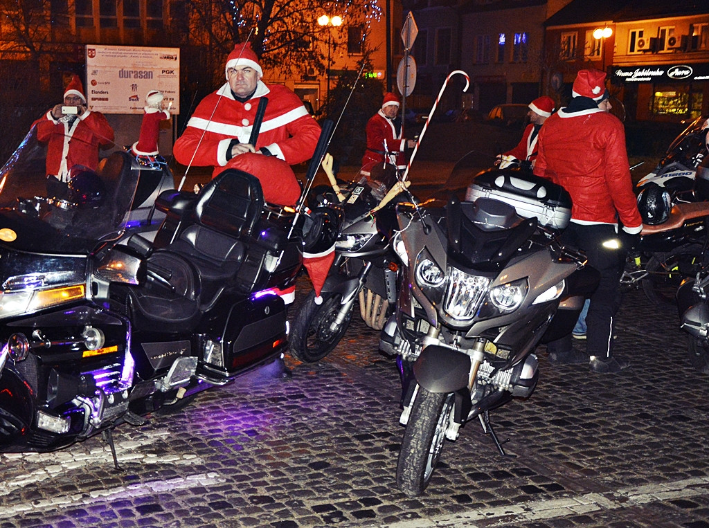 Motomikołaje znów sprawili wiele radości dzieciom [FOTO]