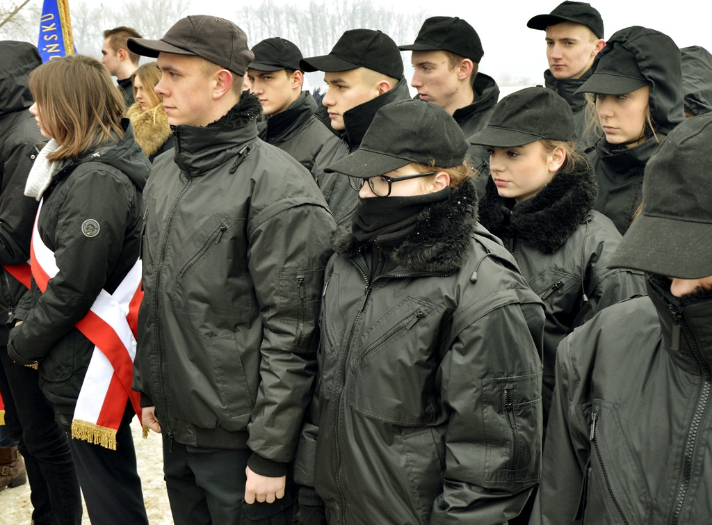 Pochylone głowy na czas wspomnień o bestialskiej zbrodni na naszych rodakach [FOTORELACJA]
