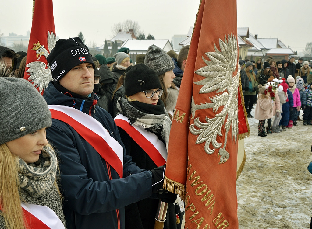 Pochylone głowy na czas wspomnień o bestialskiej zbrodni na naszych rodakach [FOTORELACJA]