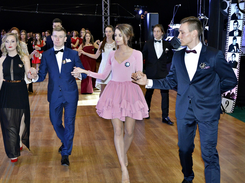 Ostatnie rozdanie kart przed maturą w I LO [FOTORELACJA]