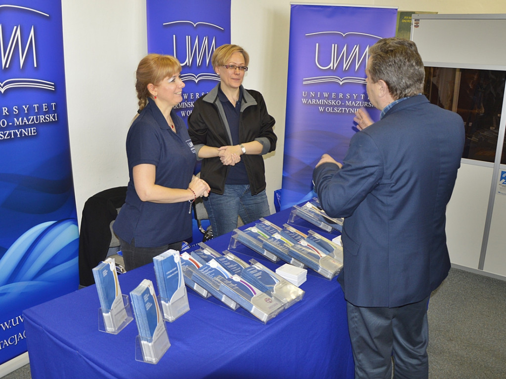 Jaką obrać drogę po szkole średniej? Konsultanci do dyspozycji naszych uczniów [FOTORELACJA]