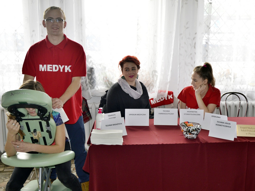 Jaką obrać drogę po szkole średniej? Konsultanci do dyspozycji naszych uczniów [FOTORELACJA]