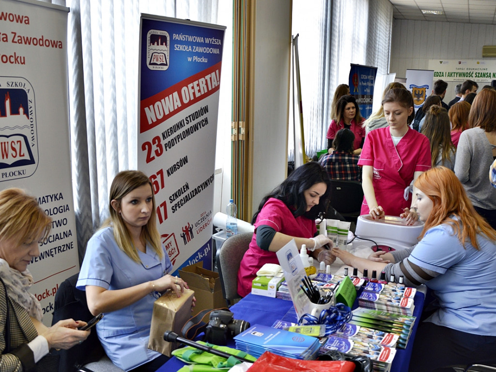 Jaką obrać drogę po szkole średniej? Konsultanci do dyspozycji naszych uczniów [FOTORELACJA]