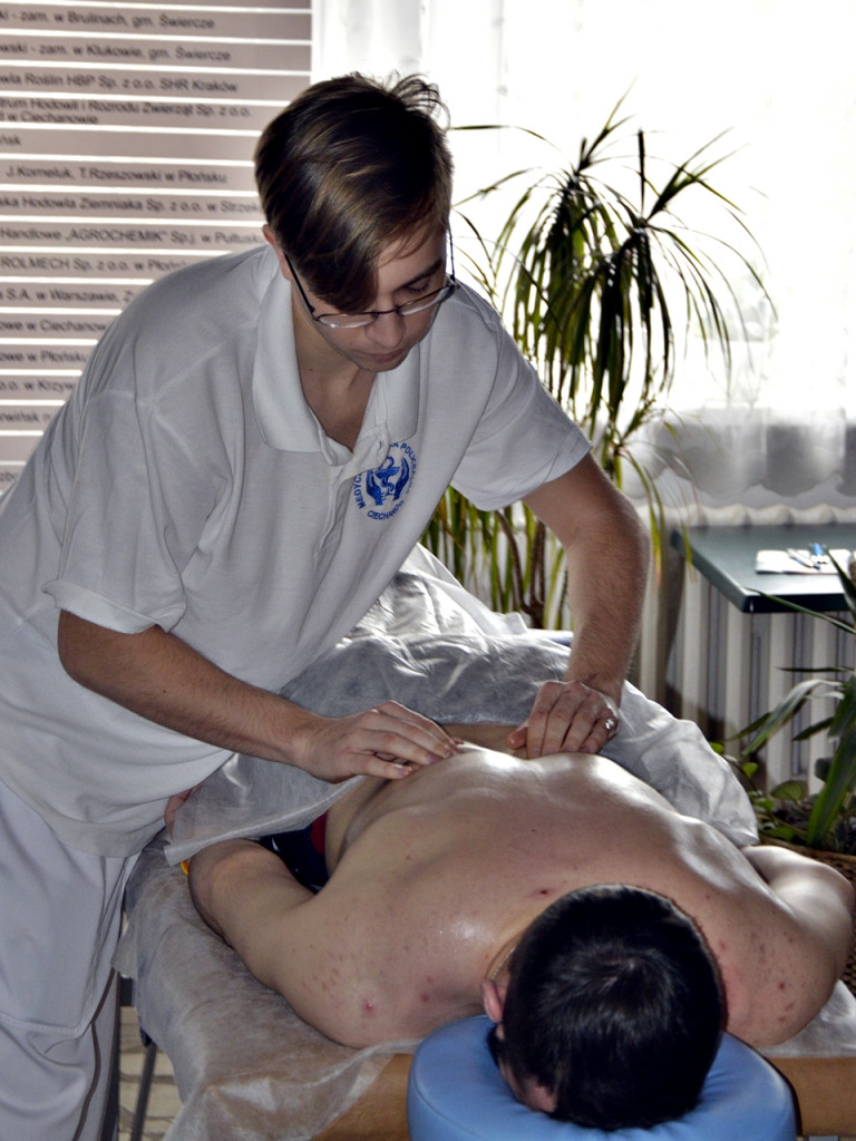 Jaką obrać drogę po szkole średniej? Konsultanci do dyspozycji naszych uczniów [FOTORELACJA]