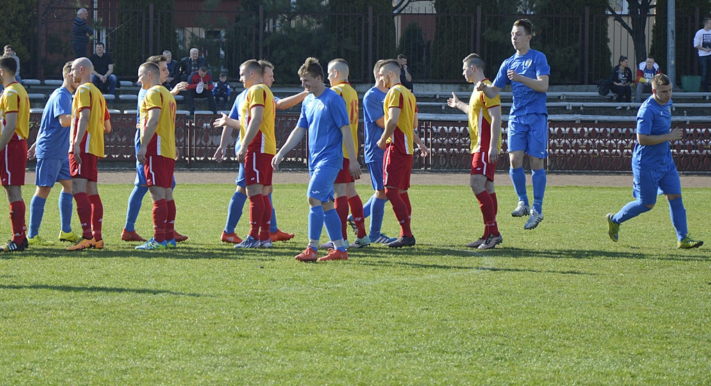 PAF zgodnie z planem. Tłok w czołówce - cztery drużyny biją się o awans [FOTORELACJA]