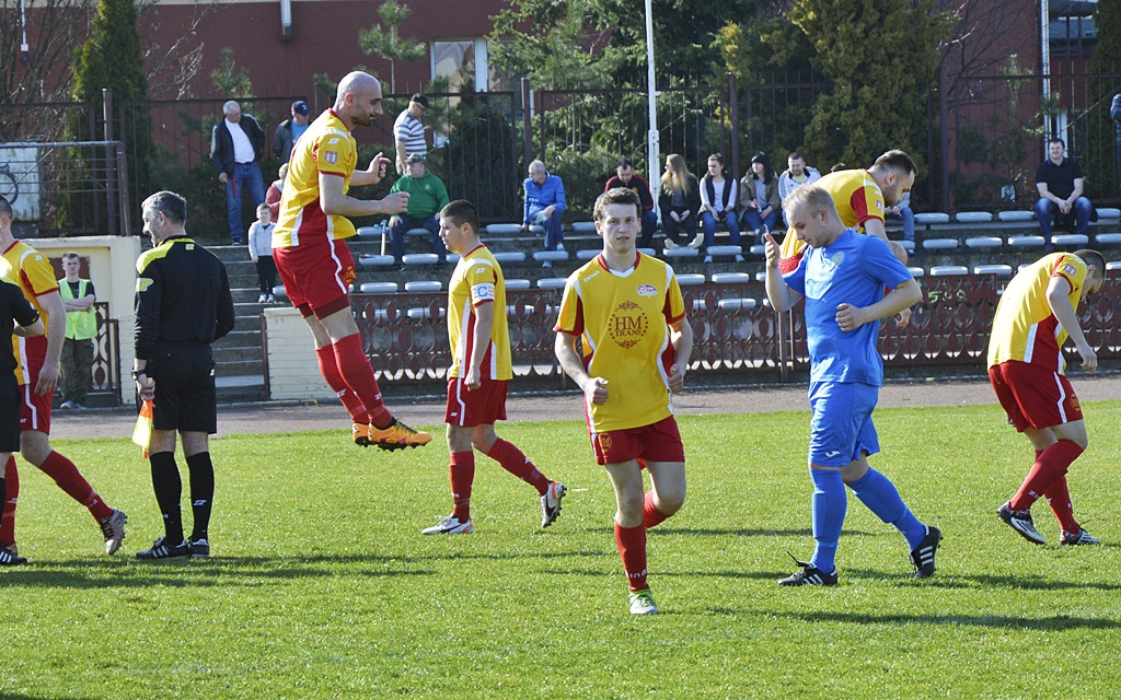 PAF zgodnie z planem. Tłok w czołówce - cztery drużyny biją się o awans [FOTORELACJA]