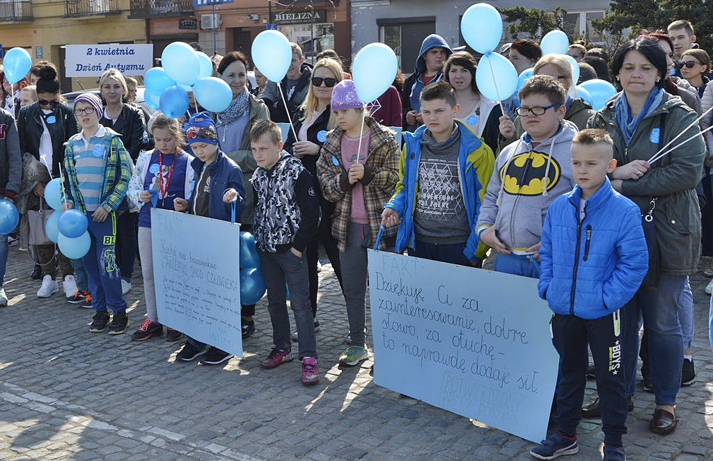 Płońsk w niebieskich barwach [FOTORELACJA]