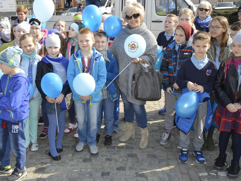Płońsk w niebieskich barwach [FOTORELACJA]