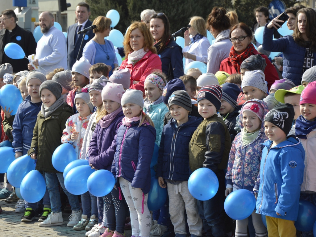 Płońsk w niebieskich barwach [FOTORELACJA]