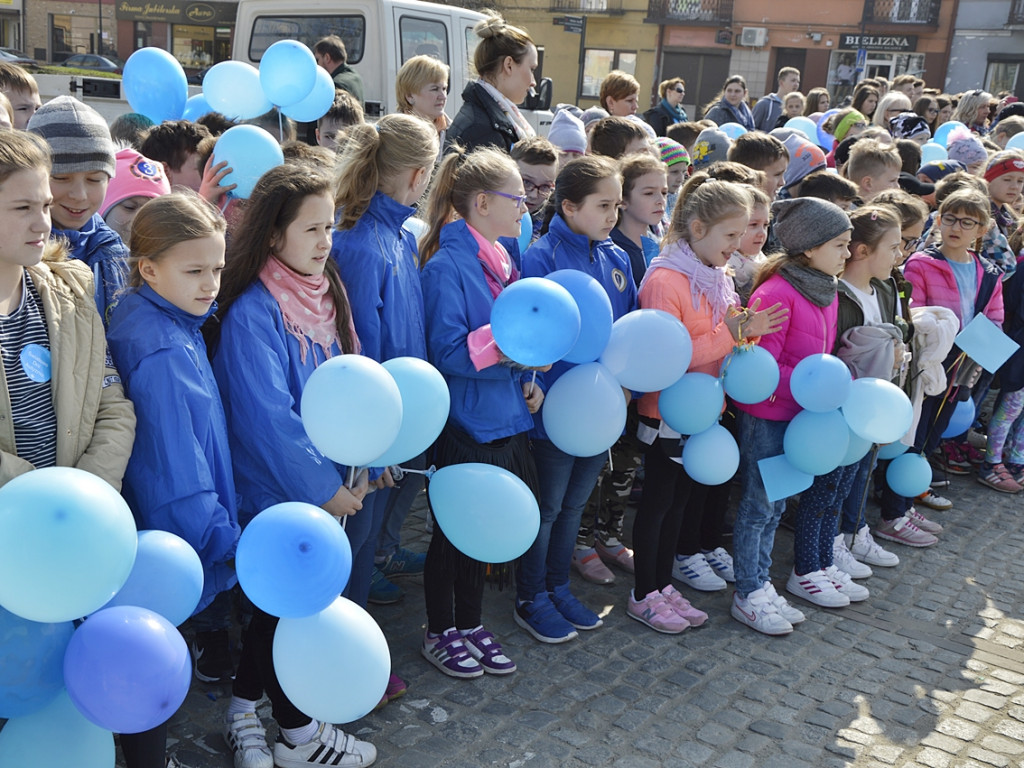 Płońsk w niebieskich barwach [FOTORELACJA]