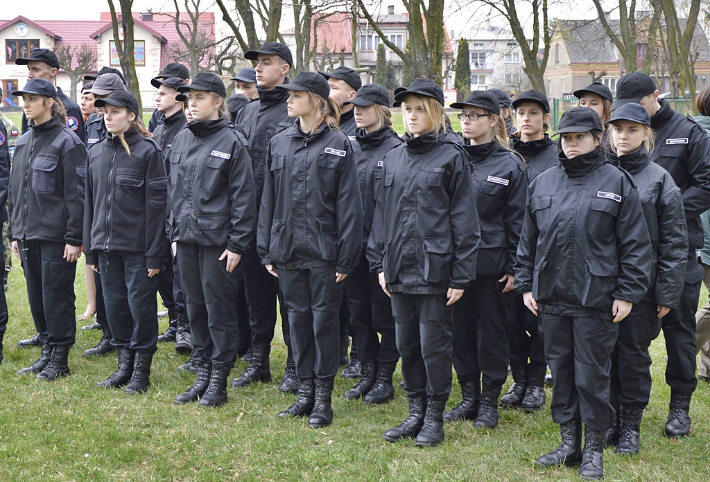 Gdy zgasną już znicze pod katyńskim krzyżem... [FOTORELACJA]