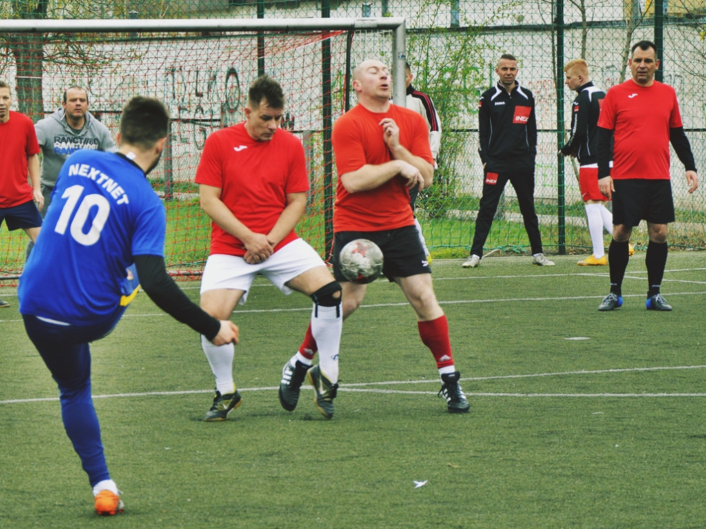 Ćwierćfinaliści w komplecie. W sobotę faza pucharowa [FOTORELACJA]