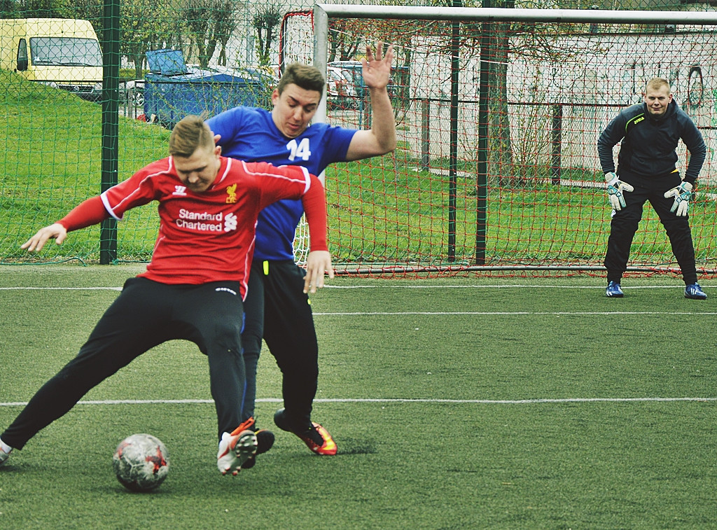 Ćwierćfinaliści w komplecie. W sobotę faza pucharowa [FOTORELACJA]
