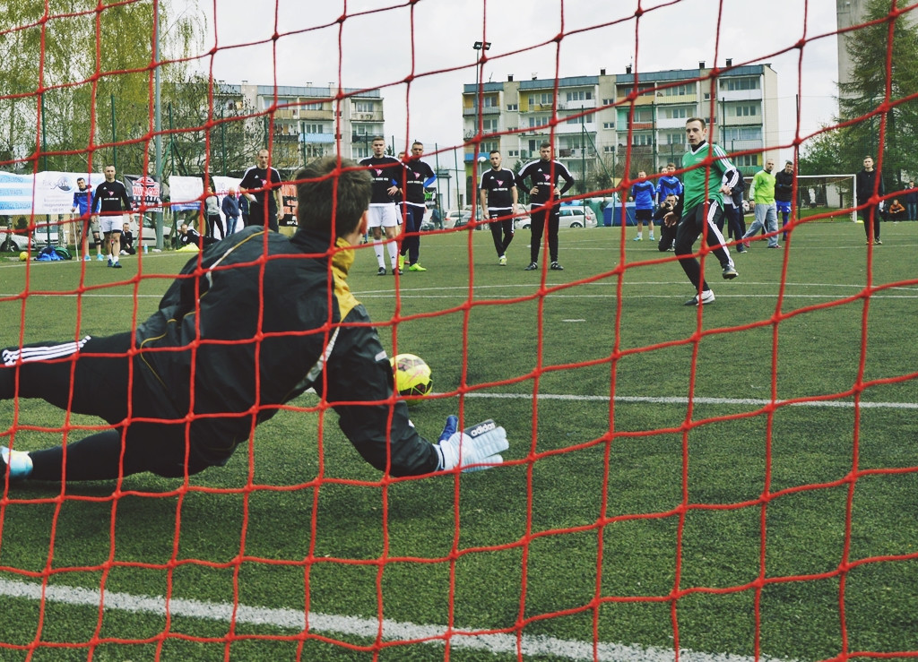 Obroniony karny i wybuch radości piłkarzy INEX-u [FOTORELACJA]