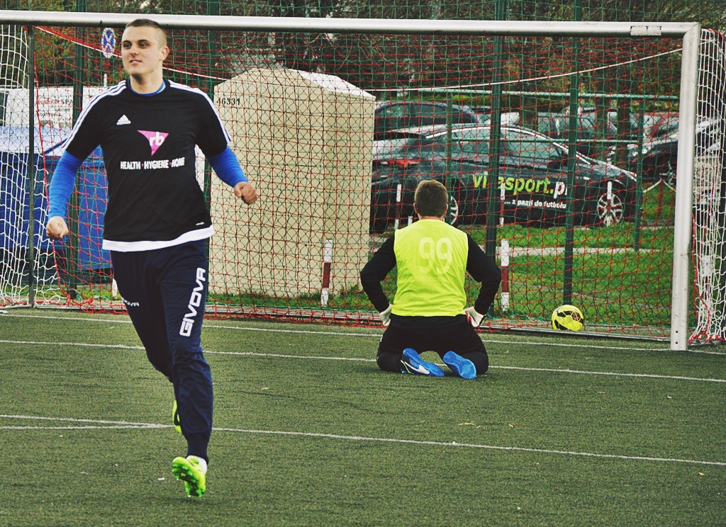 Obroniony karny i wybuch radości piłkarzy INEX-u [FOTORELACJA]