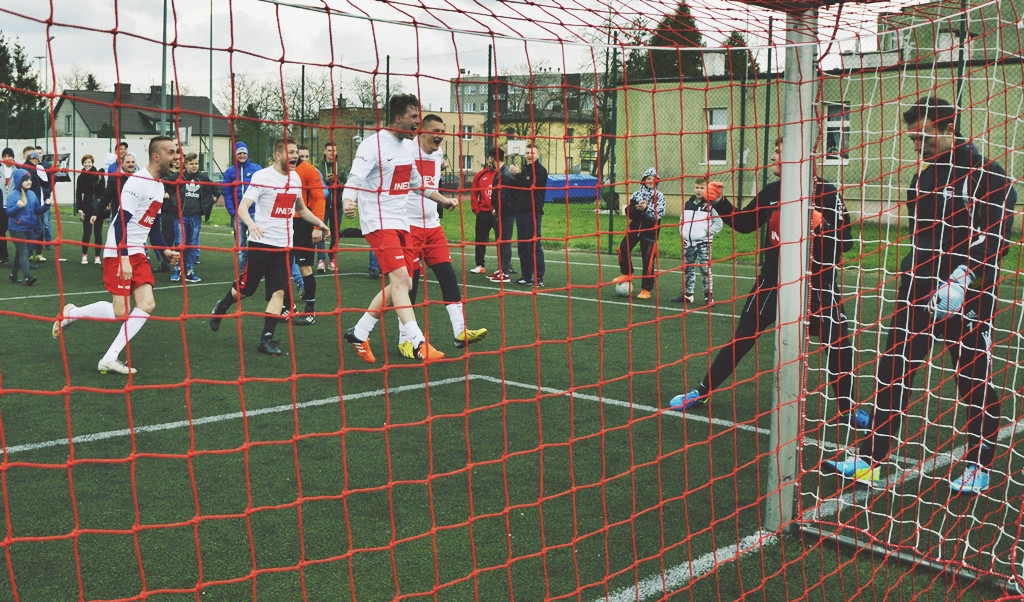 Obroniony karny i wybuch radości piłkarzy INEX-u [FOTORELACJA]
