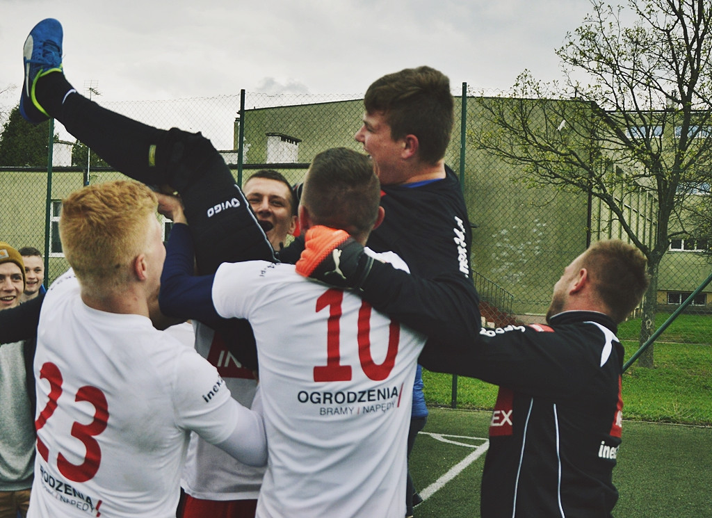 Obroniony karny i wybuch radości piłkarzy INEX-u [FOTORELACJA]