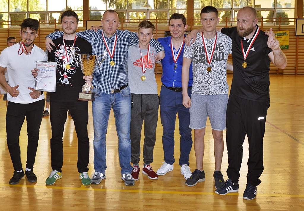 Halowa liga w Baboszewie na finiszu. Władysław Żmuda gościem honorowym [FOTO-VIDEO]