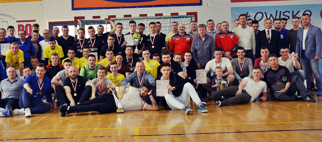 Halowa liga w Baboszewie na finiszu. Władysław Żmuda gościem honorowym [FOTO-VIDEO]