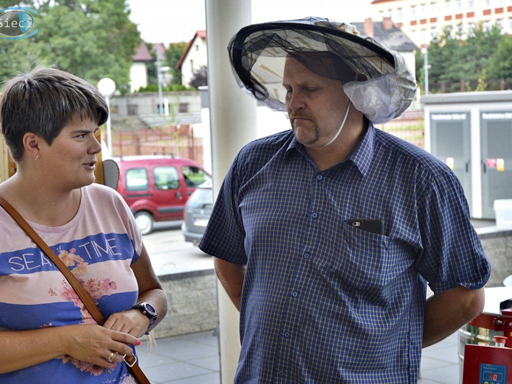 Miodzio:-) Specjalny dzień przydatnych owadów