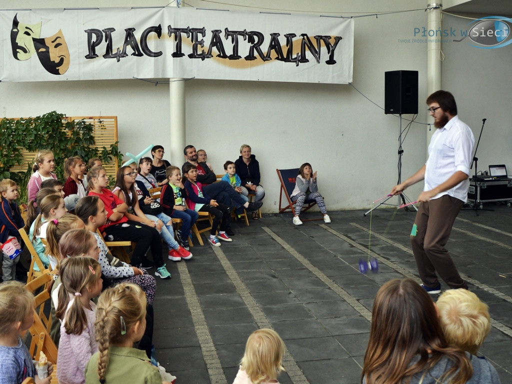 Festiwal uliczny pod znakiem Calineczki [FOTO-VIDEO]