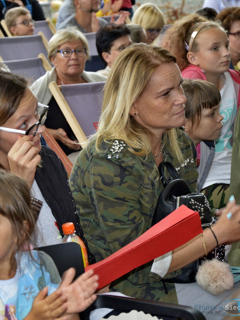 Festiwal uliczny pod znakiem Calineczki [FOTO-VIDEO]