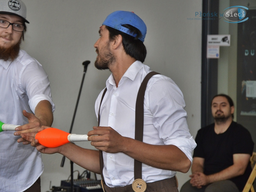 Festiwal uliczny pod znakiem Calineczki [FOTO-VIDEO]