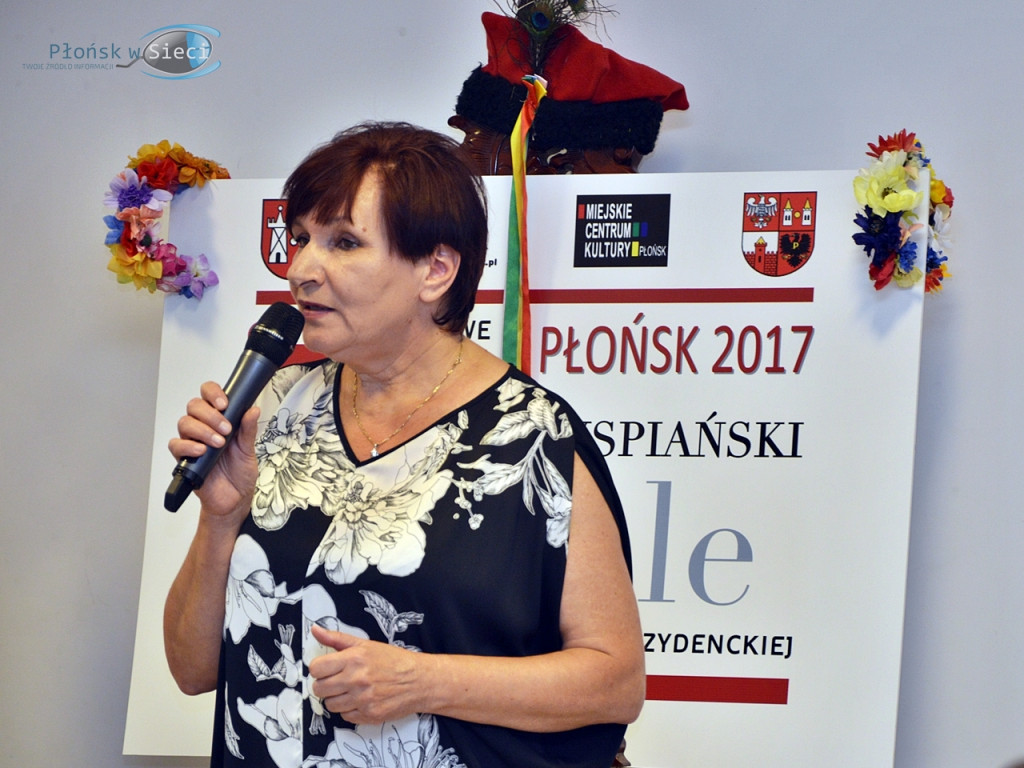 Cóż tam, panie, w polityce? Chińcyki trzymają się mocno!? Płońszczanie przy weselnym stole [FOTORELACJA]