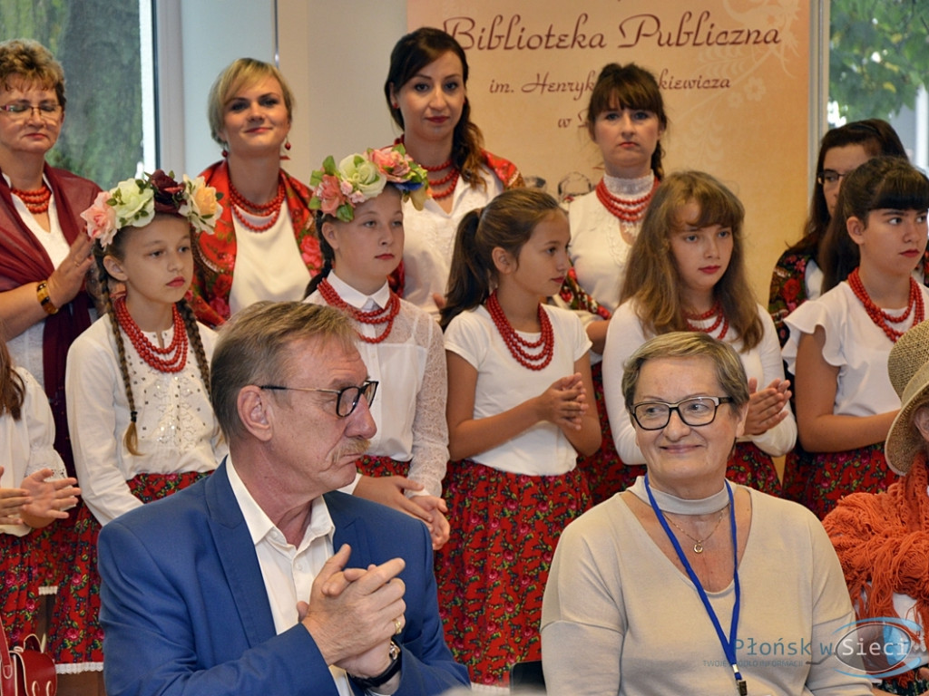 Cóż tam, panie, w polityce? Chińcyki trzymają się mocno!? Płońszczanie przy weselnym stole [FOTORELACJA]