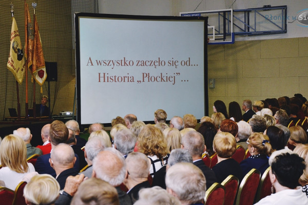 Wiekowy jubileusz pierwszej szkoły średniej w Płońsku [FOTORELACJA]