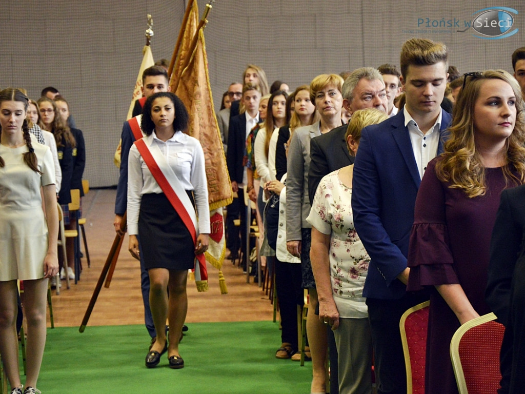 Wiekowy jubileusz pierwszej szkoły średniej w Płońsku [FOTORELACJA]