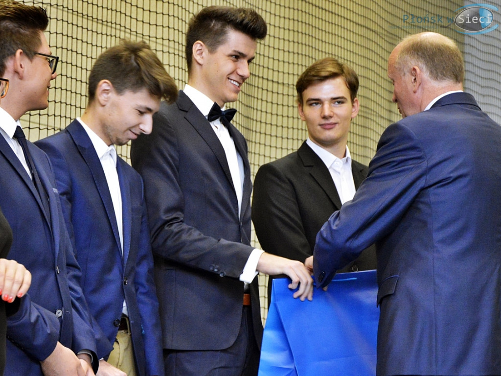 Wiekowy jubileusz pierwszej szkoły średniej w Płońsku [FOTORELACJA]