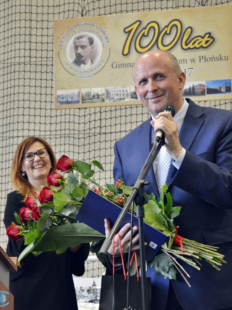 Wiekowy jubileusz pierwszej szkoły średniej w Płońsku [FOTORELACJA]