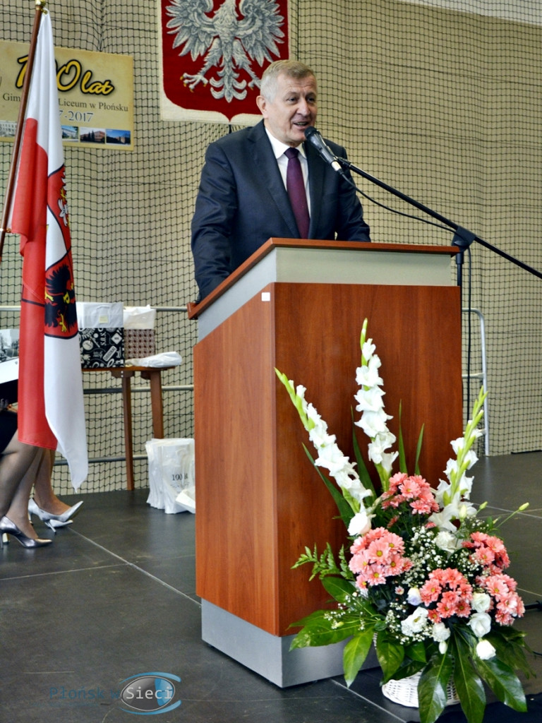 Wiekowy jubileusz pierwszej szkoły średniej w Płońsku [FOTORELACJA]