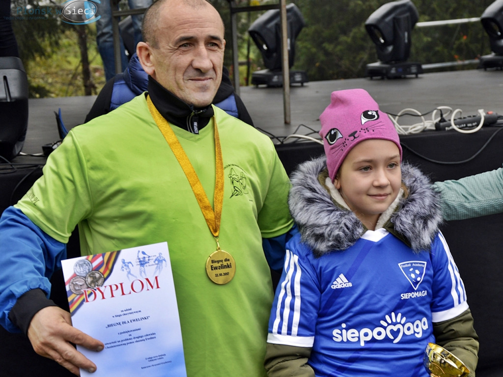 Razem można więcej! Plenerowa impreza dla Ewelinki [FOTO]