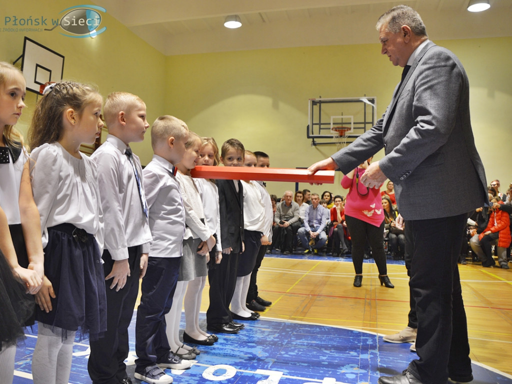 Pasowanie pierwszaków w czwórce [W OBIEKTYWIE PwS]