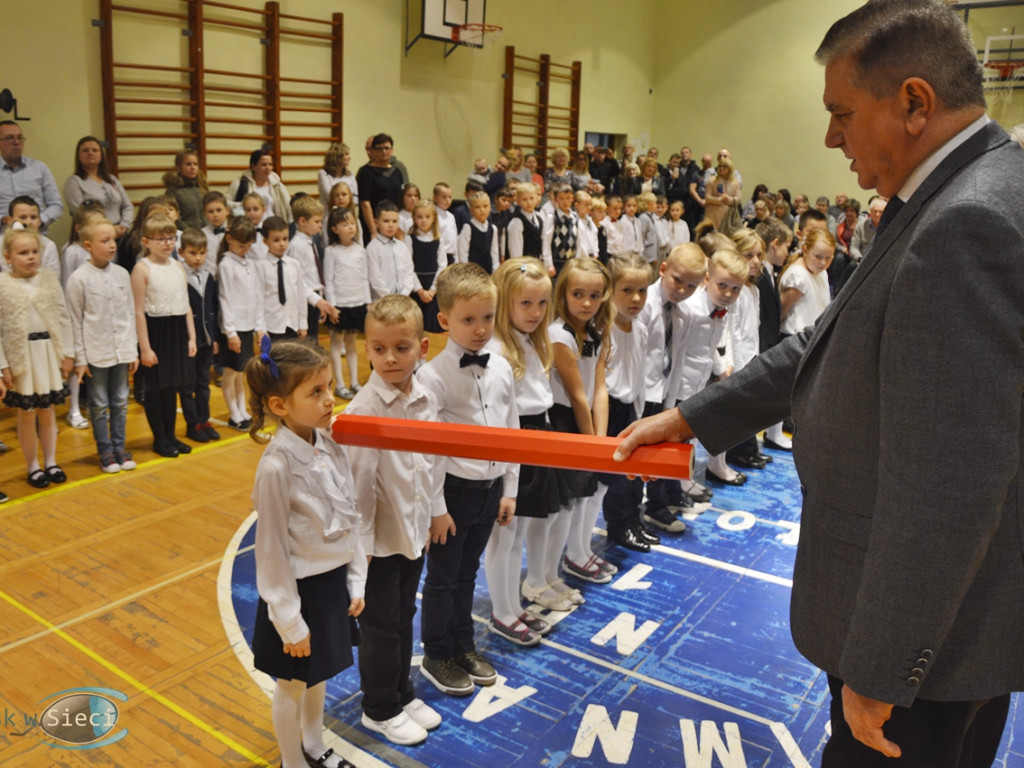 Pasowanie pierwszaków w czwórce [W OBIEKTYWIE PwS]