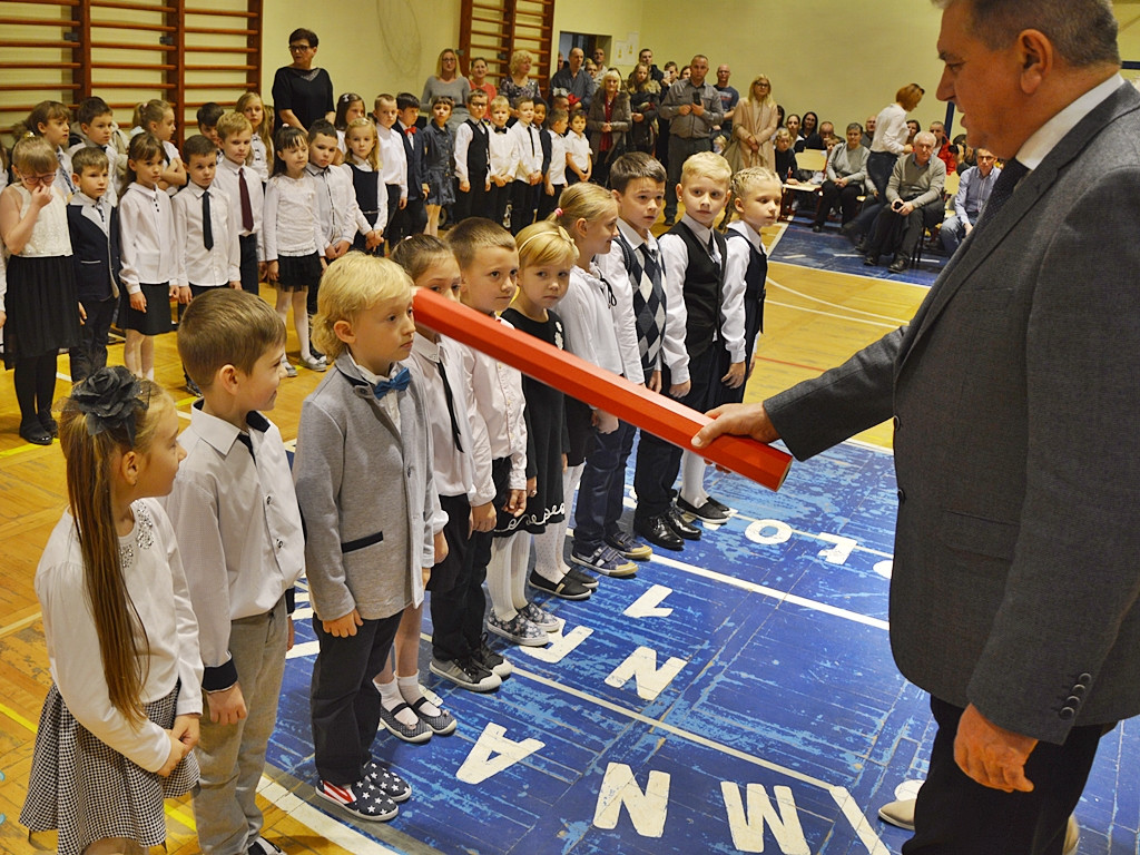 Pasowanie pierwszaków w czwórce [W OBIEKTYWIE PwS]
