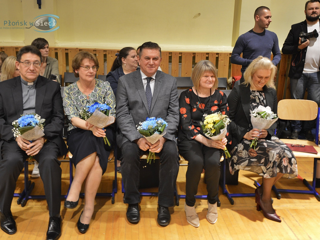 Pasowanie pierwszaków w czwórce [W OBIEKTYWIE PwS]