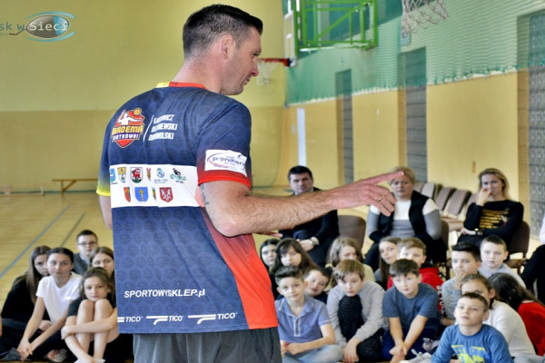 Wiara w siebie procentuje w sporcie. Kadziewicz i Kaczor w Siedlinie. Projekt Akademia Siatkówki w gminie Płońsk [FOTORELACJA]