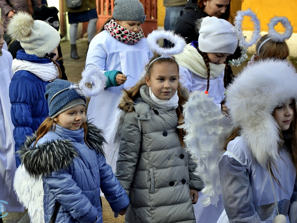 Skłonili głowy przed Dzieciątkiem Jezus [FOTORELACJA]
