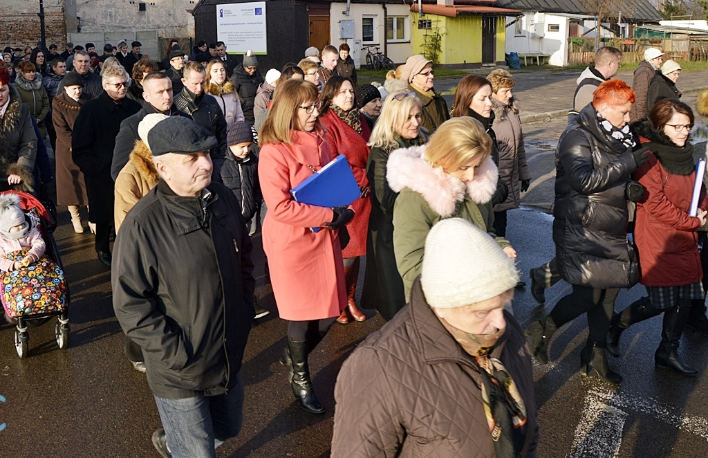 Skłonili głowy przed Dzieciątkiem Jezus [FOTORELACJA]