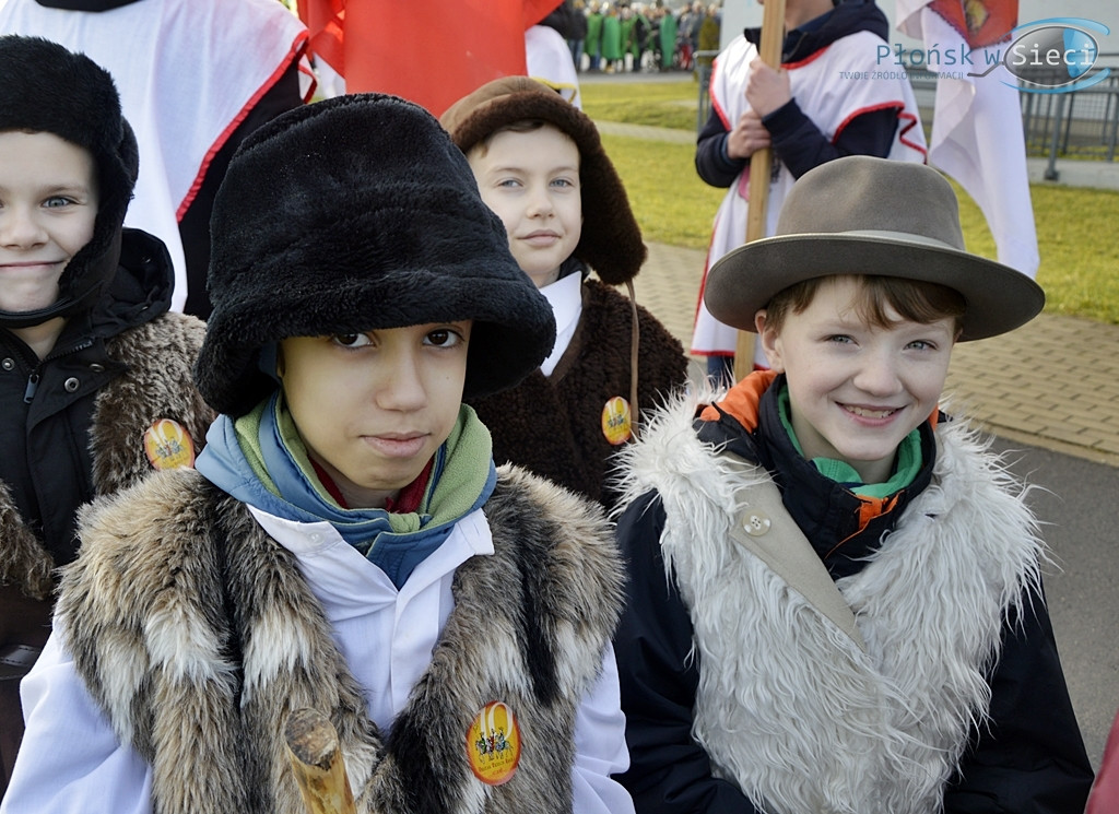 Przemierzali drogę do nowo narodzonego Jezusa ciągnikami [FOTORELACJA]