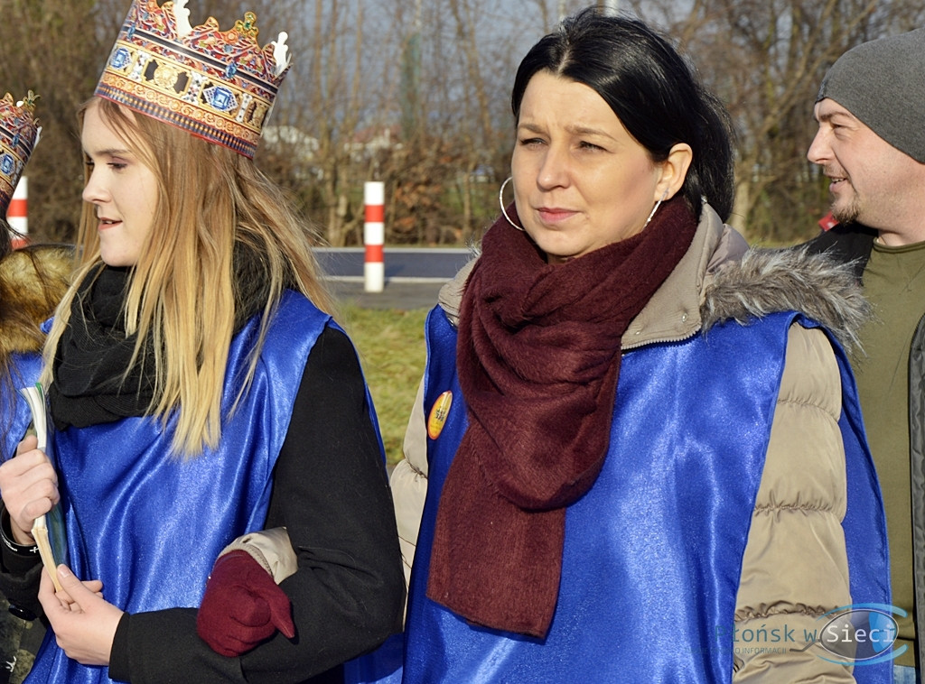 Przemierzali drogę do nowo narodzonego Jezusa ciągnikami [FOTORELACJA]