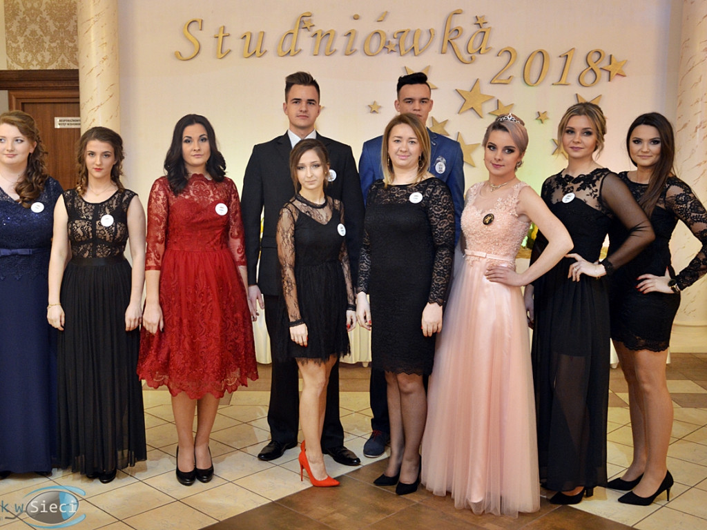 Noc pożegnania z dzieciństwem, a powitania dorosłego życia [FOTORELACJA]