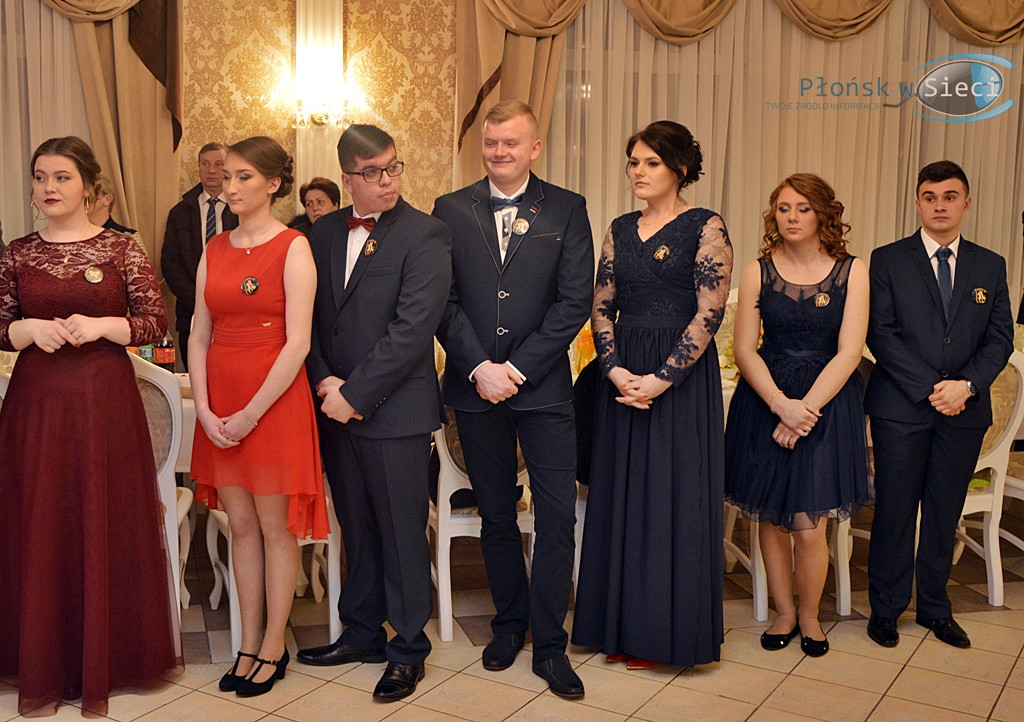 Noc pożegnania z dzieciństwem, a powitania dorosłego życia [FOTORELACJA]